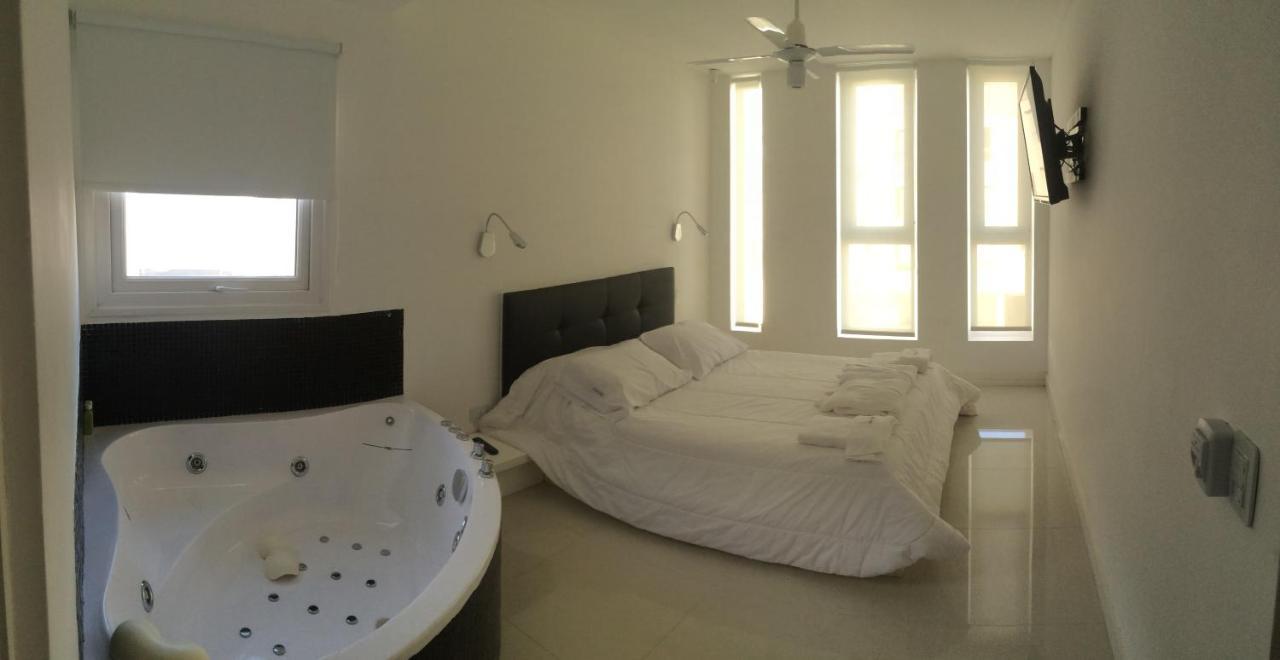Eighteen Apartments Villa Gesell Esterno foto